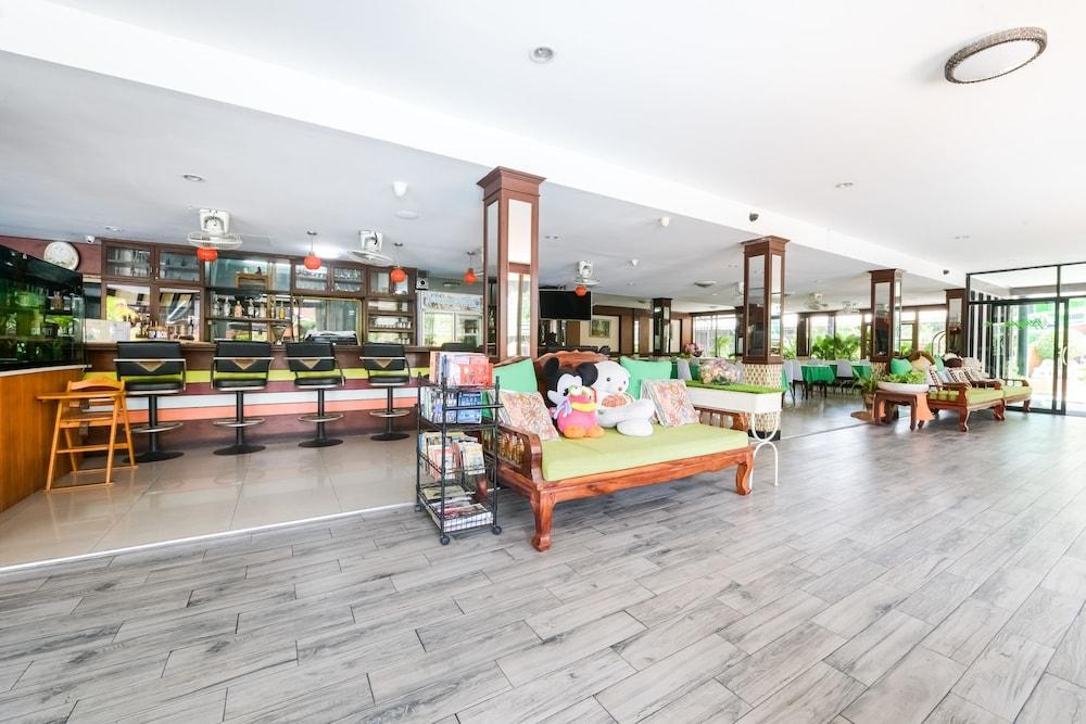 Suppamitr Villa Hotel Pattaya Buitenkant foto