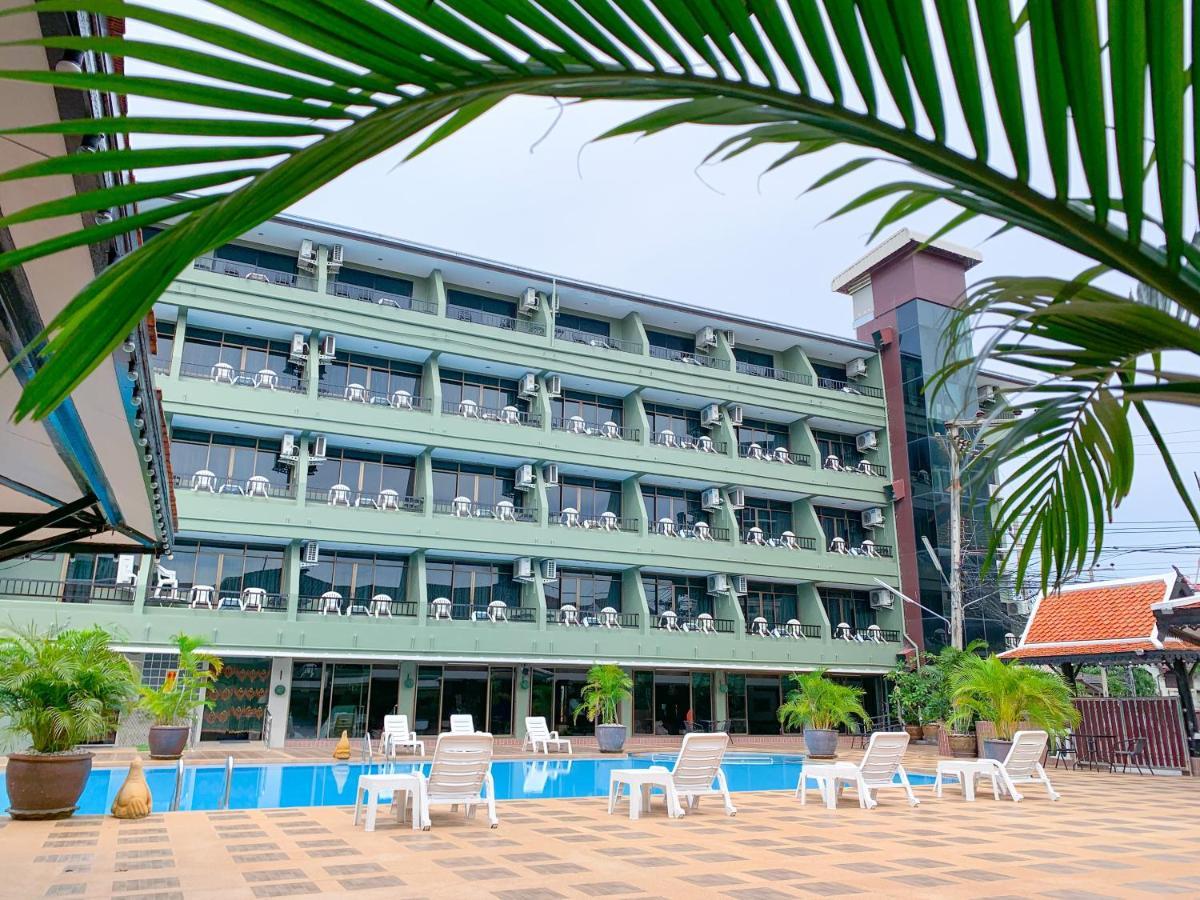 Suppamitr Villa Hotel Pattaya Buitenkant foto