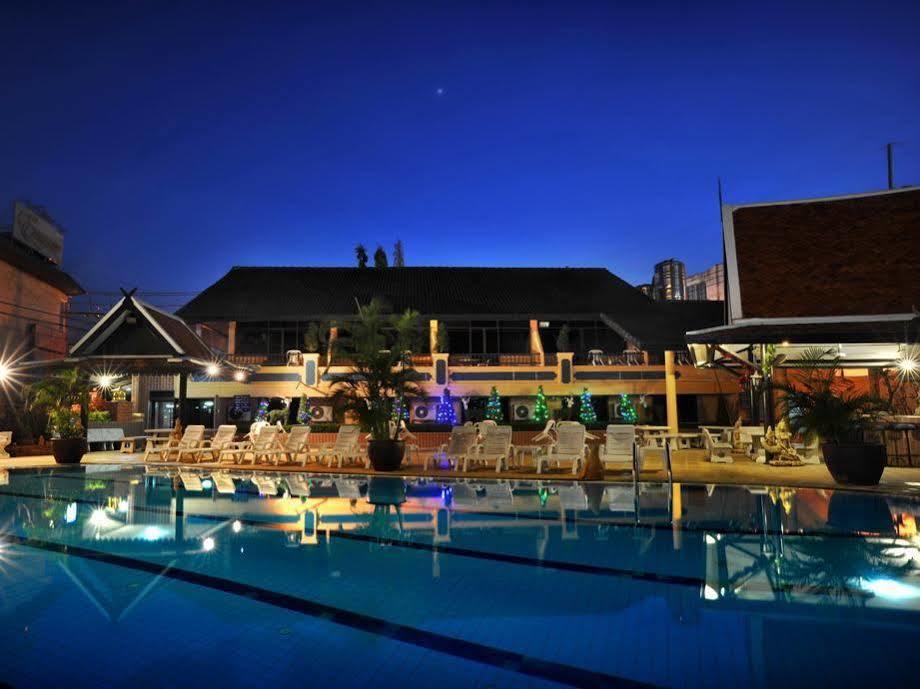 Suppamitr Villa Hotel Pattaya Buitenkant foto