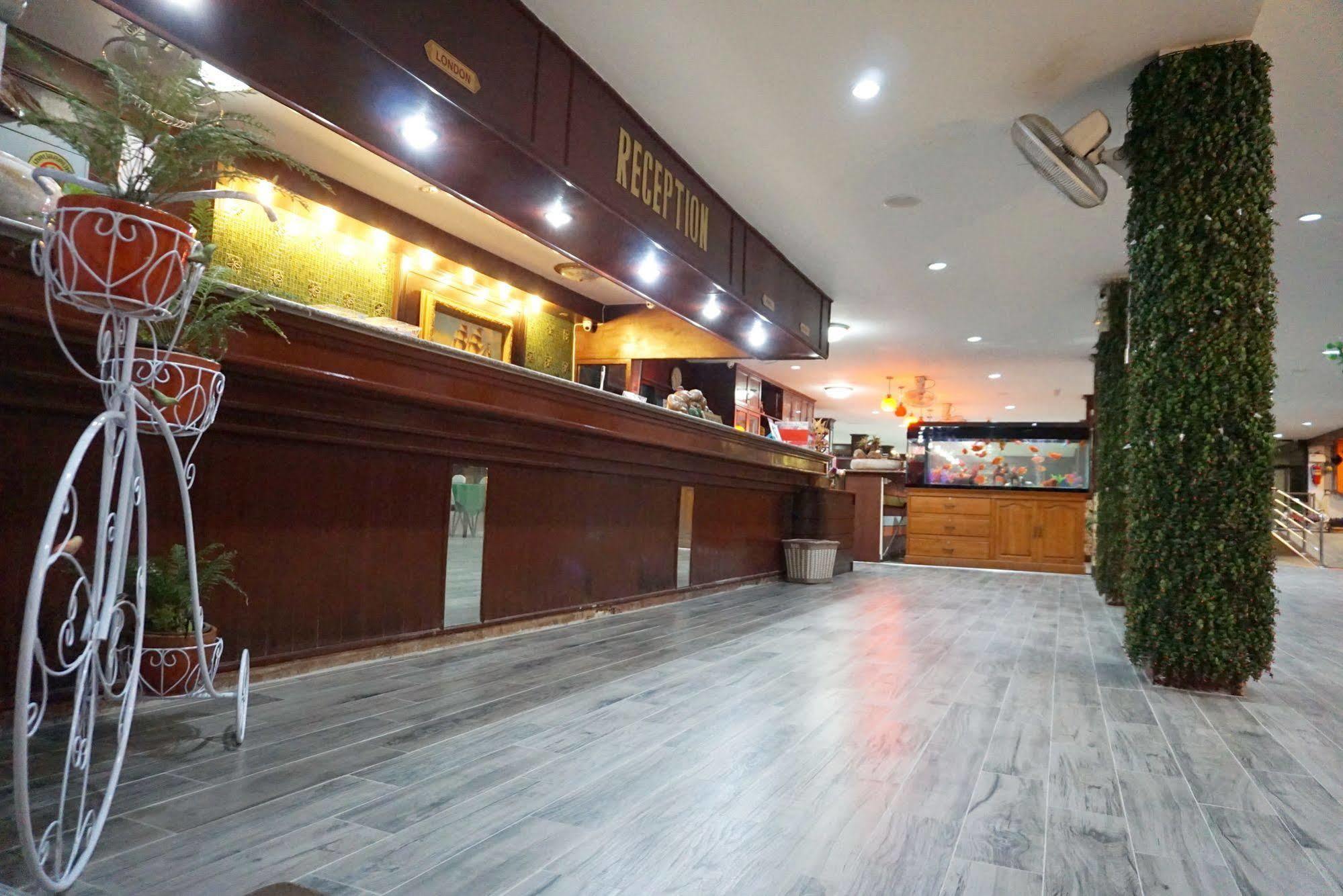 Suppamitr Villa Hotel Pattaya Buitenkant foto