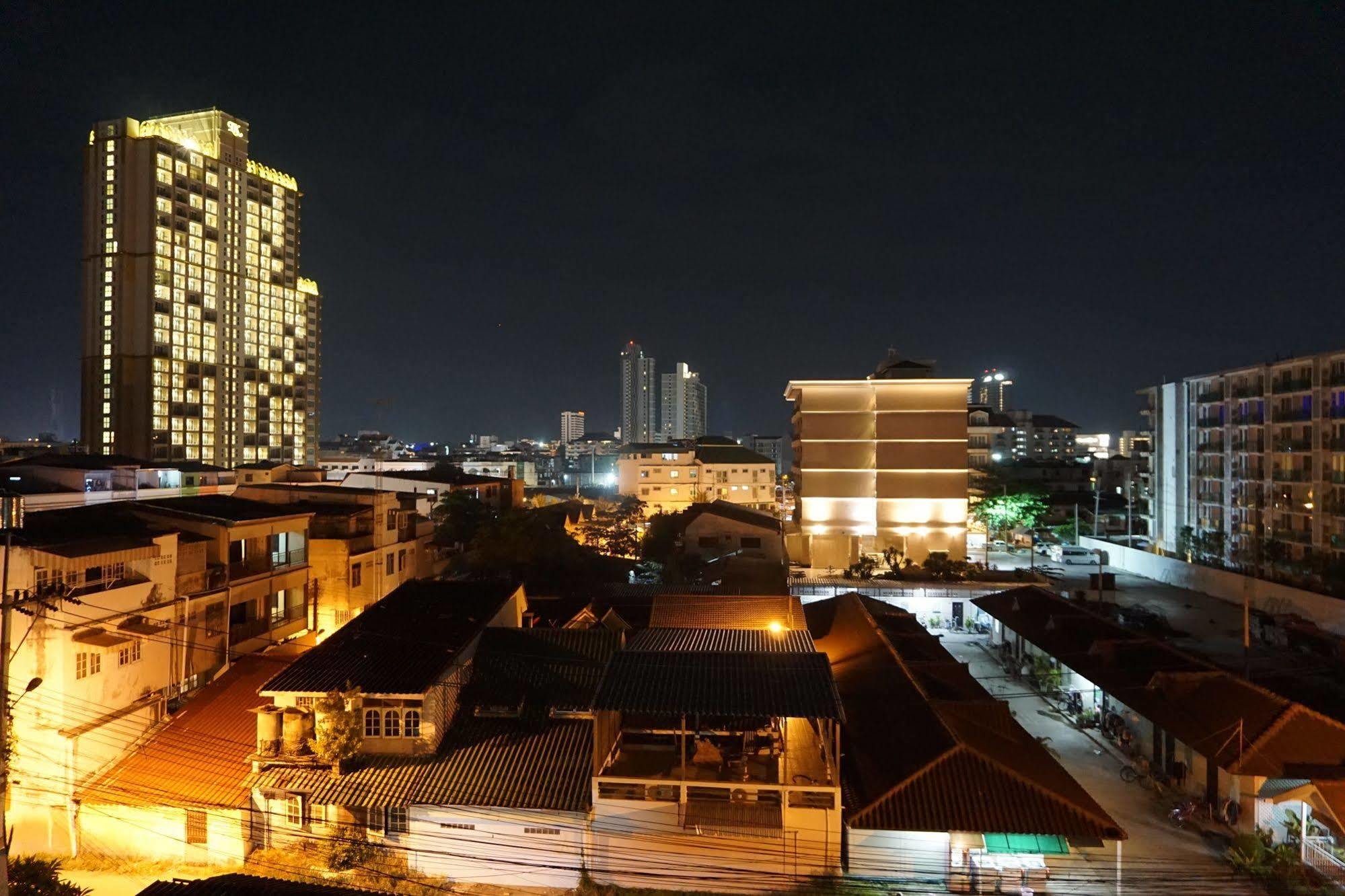 Suppamitr Villa Hotel Pattaya Buitenkant foto