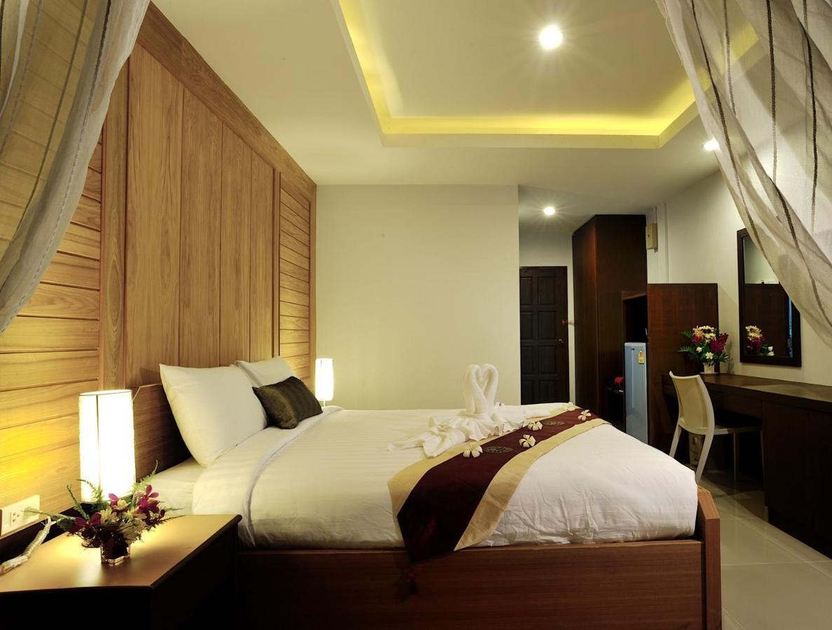 Suppamitr Villa Hotel Pattaya Buitenkant foto