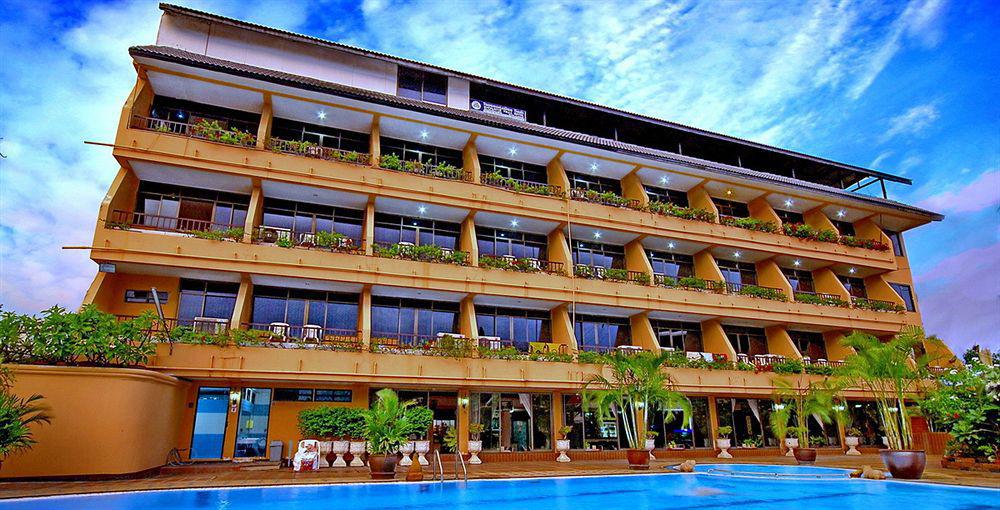 Suppamitr Villa Hotel Pattaya Buitenkant foto