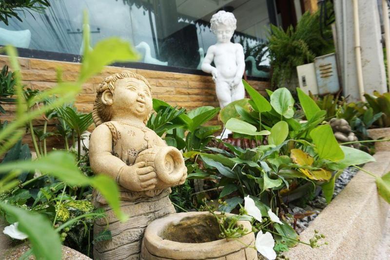 Suppamitr Villa Hotel Pattaya Buitenkant foto